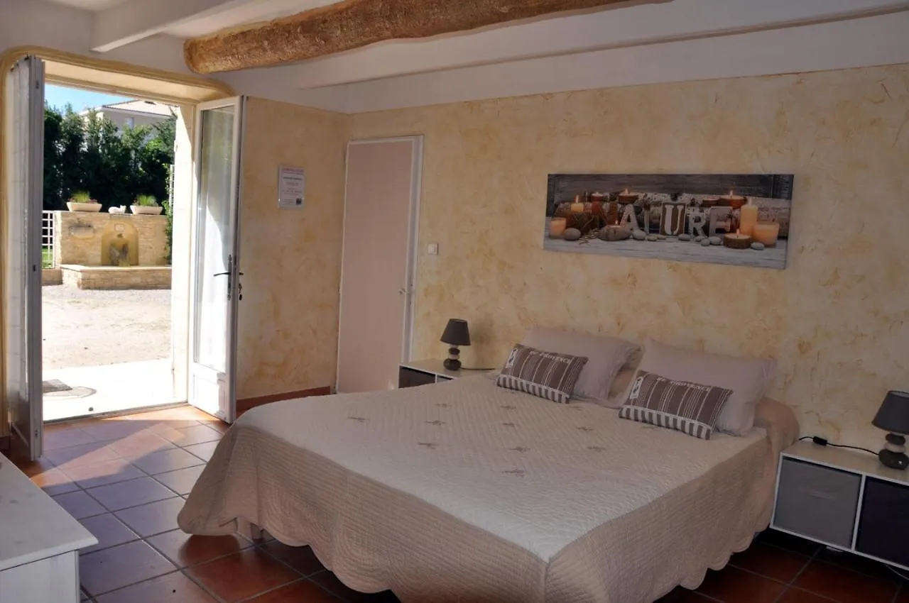 Le Mas Du Chat Bed & Breakfast Cavaillon France