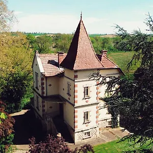 https://chambres-dhotes-le-piot.midi-pyreneeshotels.com