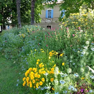 https://domaine-les-rivales.aixenprovencehotels.org